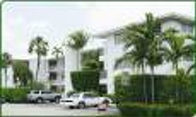2nd image of 2929 NE 49th St APT 5