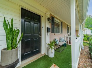 1224 Green Oaks Ln APT H, Charlotte, NC 28205