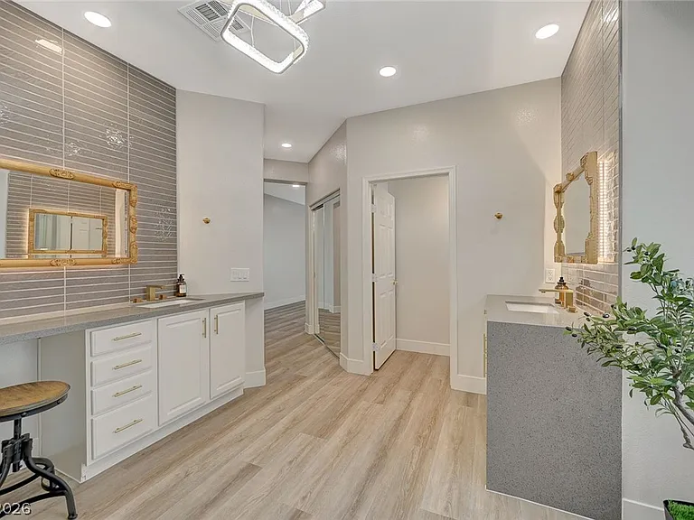4589 Bersaglio St — Photo 27