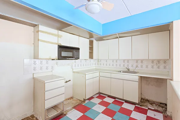 Sold by Corcoran | media 10