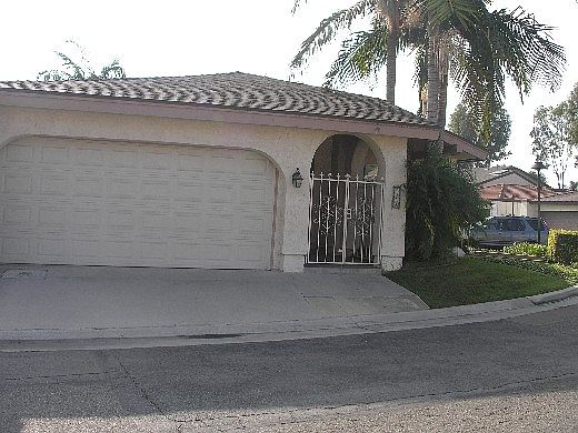 2nd image of 1924 W Bayshore Dr