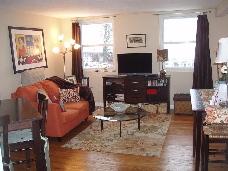2nd image of 30 E 5th St Floor 1