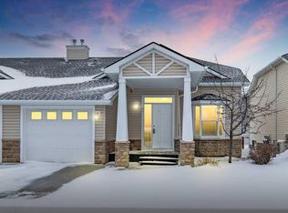 48 NE Tucker Cir, Okotoks, AB T1S2J7