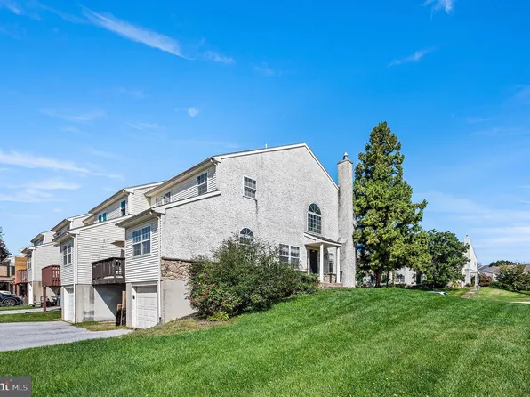 302 Galway Dr, West Chester, PA 19380