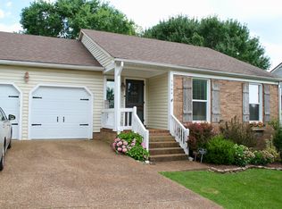 5064 English Village Dr, Nashville, TN 37211