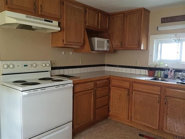 2nd image of 782 3rd Ave #1