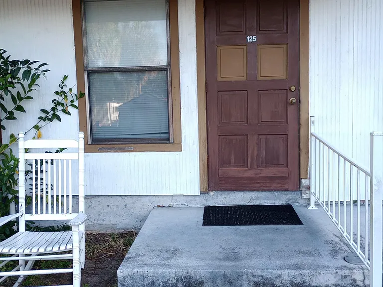123 Stag Ct — Photo 1