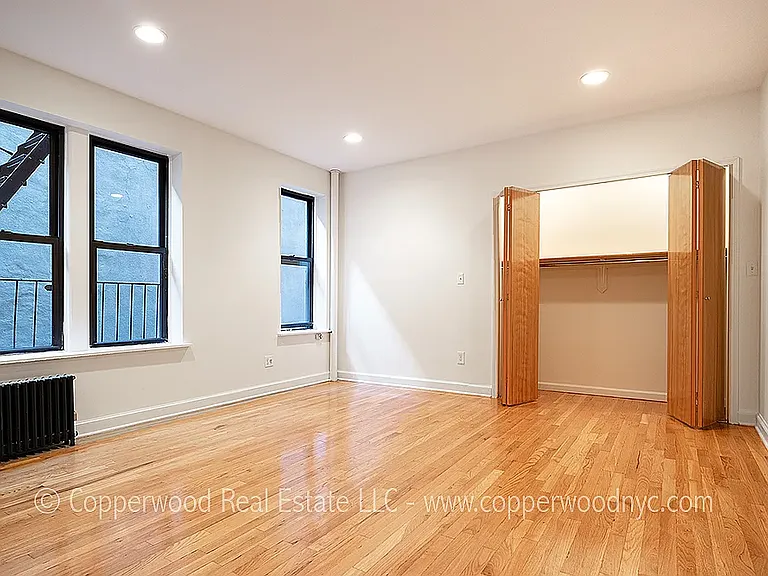 315 E 84th St #17 — Photo 5
