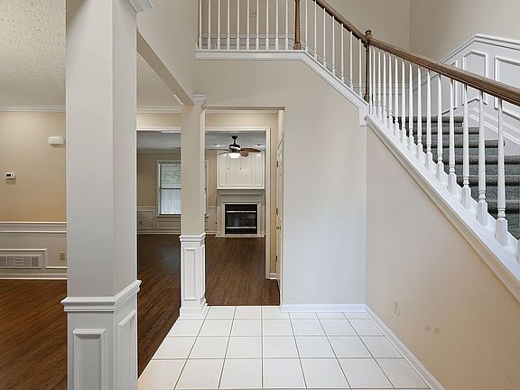 5th image of 257 Shoreside Dr