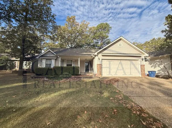 27 Oak Ridge Dr, Maumelle, AR 72113