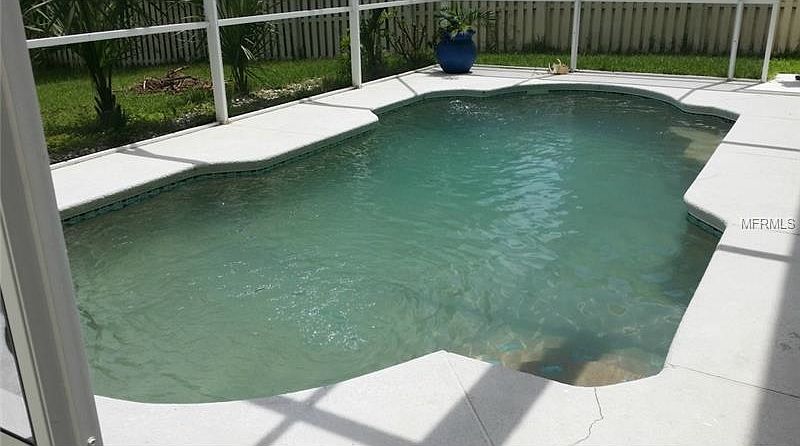 2nd image of 1814 Meadow Pond Way