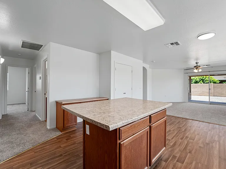 7552 W Nicolet Ave — Photo 10