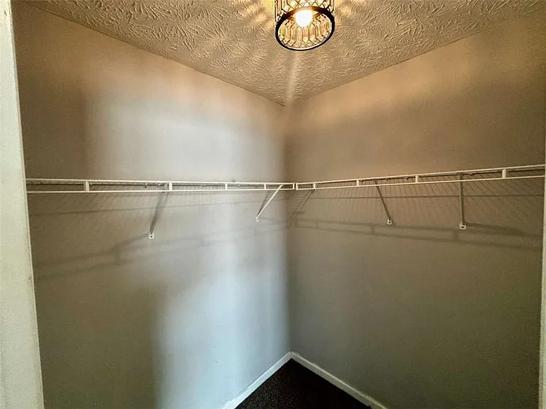 4249 High Park Ln — Photo 16