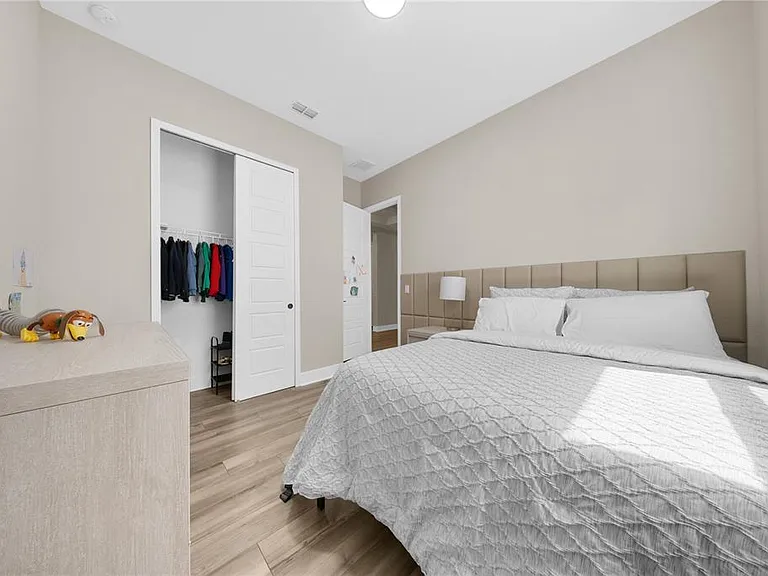 16055 Silver Brook Way — Photo 19