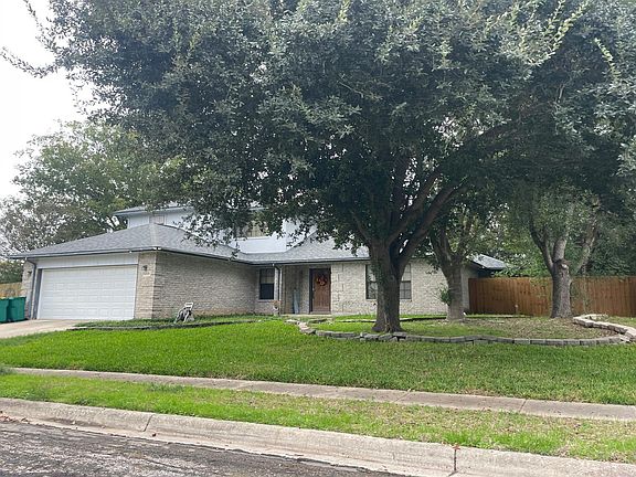 2nd image of 9226 Shadow Lawn Cir