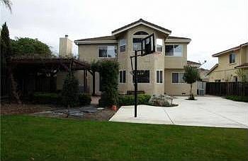 5th image of 285 Berkshire Dr