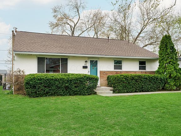 2nd image of 751 Latham Ct