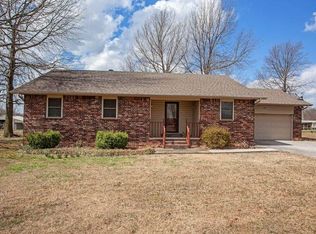 1127 S Barrington Rd, Springdale, AR 72762