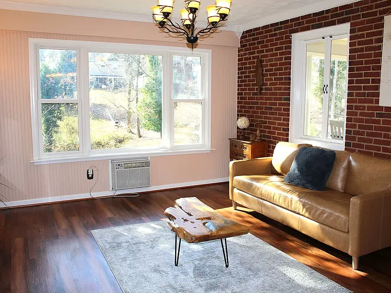 403 Careybrook Ln — Photo 7