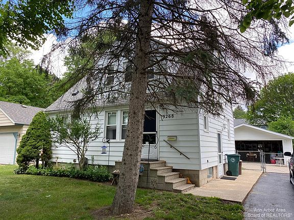 3rd image of 9268 Marlowe Ave