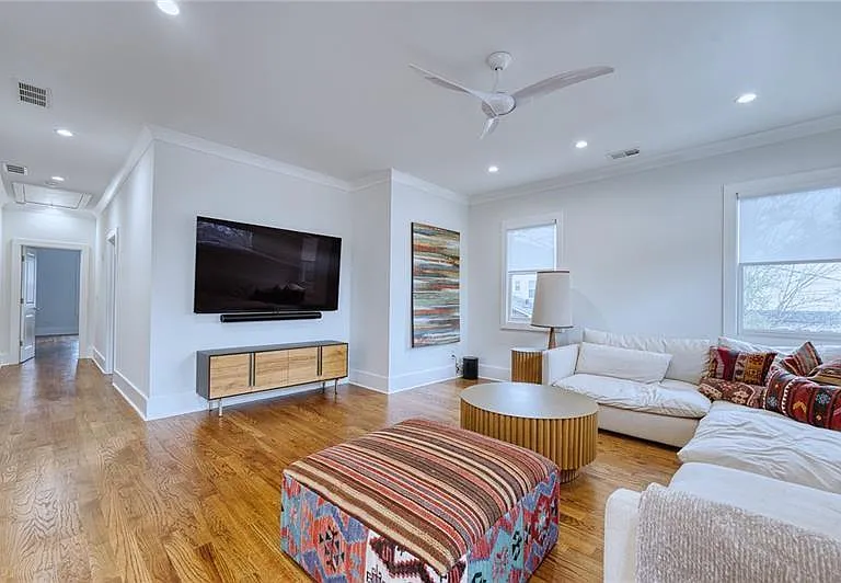 2975 Osborne Rd NE — Photo 29
