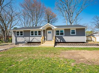12 S Cardinal Ct, Bay Shore, NY 11706