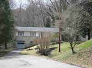 112 Locust Ln, Oak Ridge, TN 37830