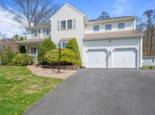 363 Fairlawn Dr, Torrington, CT 06790
