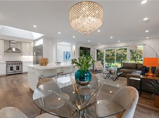 4 Courtsfield Cres, Toronto, ON M9A4S9