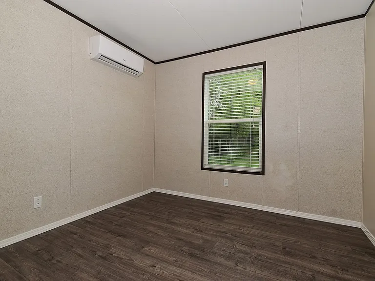550 Quail Run Cir — Photo 15