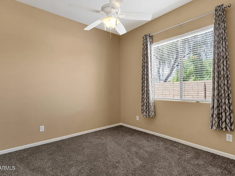 2403 E Robb Ln — Photo 25