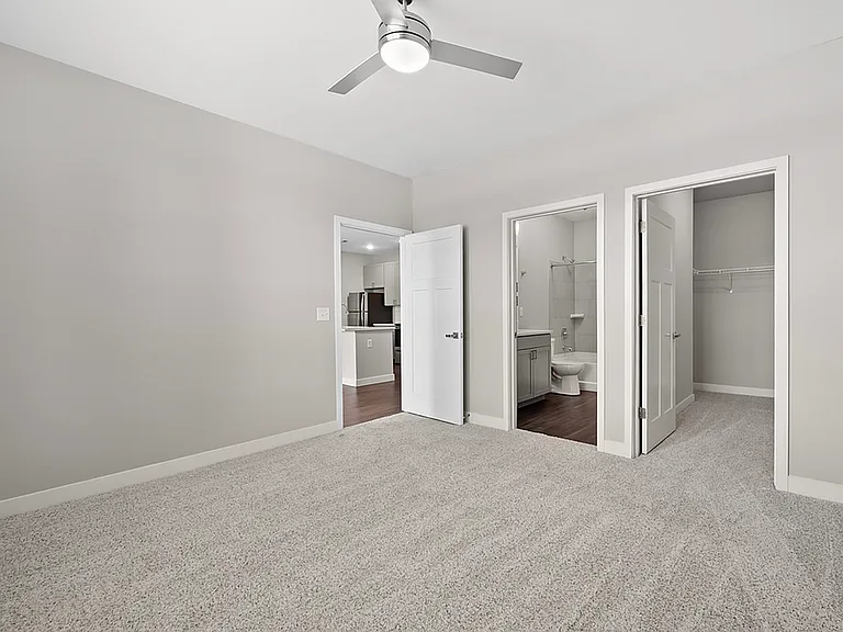 Satori Flats — Photo 17