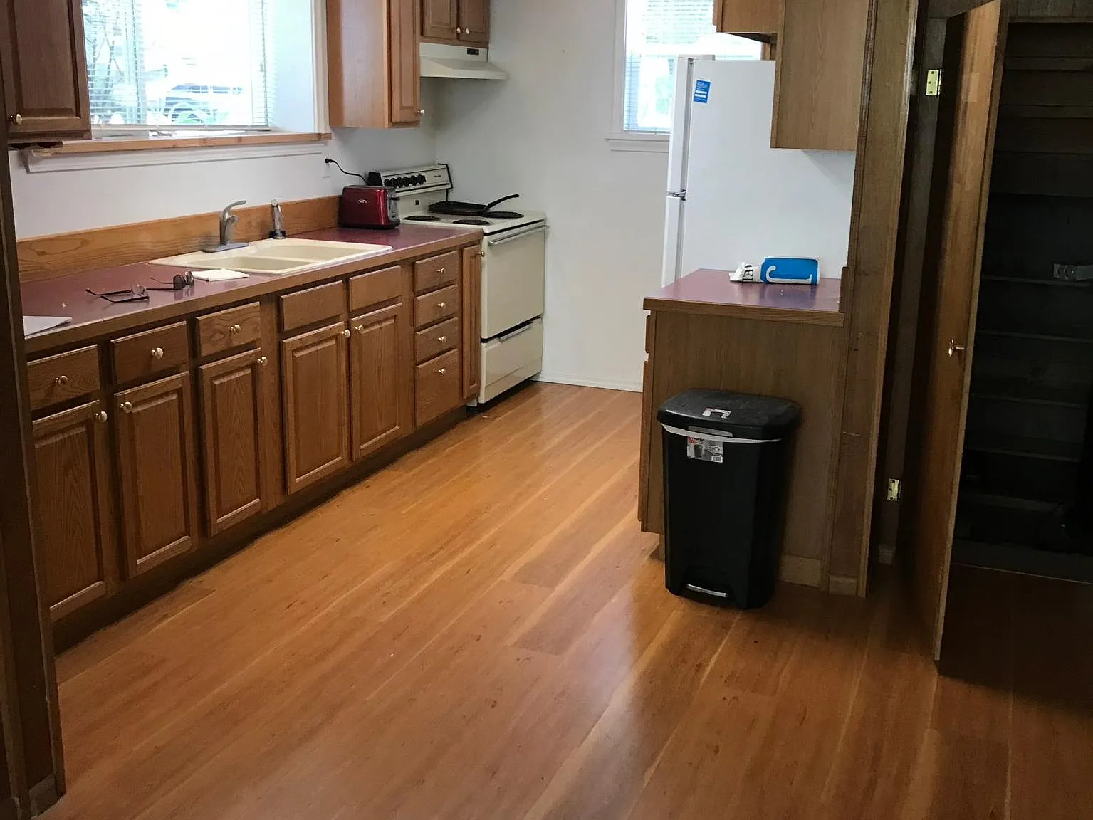 1 bed, 400 sqft, $950 — Photo 2