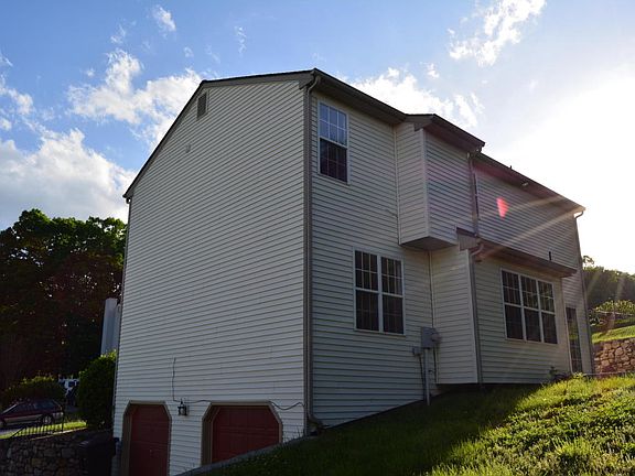 4th image of 6218 Monet Dr