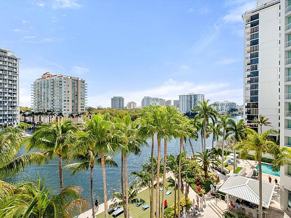 4th image of 2670 E Sunrise Boulevard #703