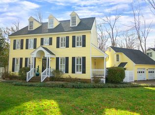 404 Greenwood Cir, Cary, NC 27511