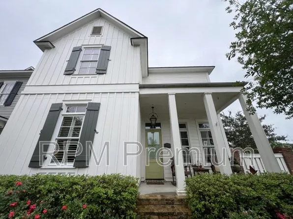 1142 Memorial Sq, Zachary, LA 70791