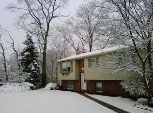 180 Bobby Jones Dr, Etters, PA 17319