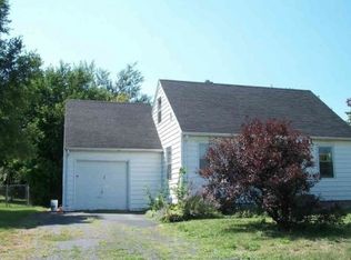 1414 Theodore St, Crest Hill, IL 60403