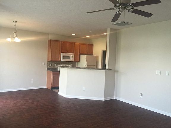 5th image of 10906 Perry Pear Dr
