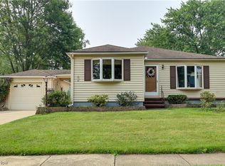 162 Courtland St, Elyria, OH 44035