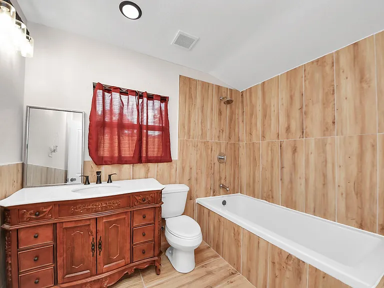 5903 Belneath St #B — Photo 10