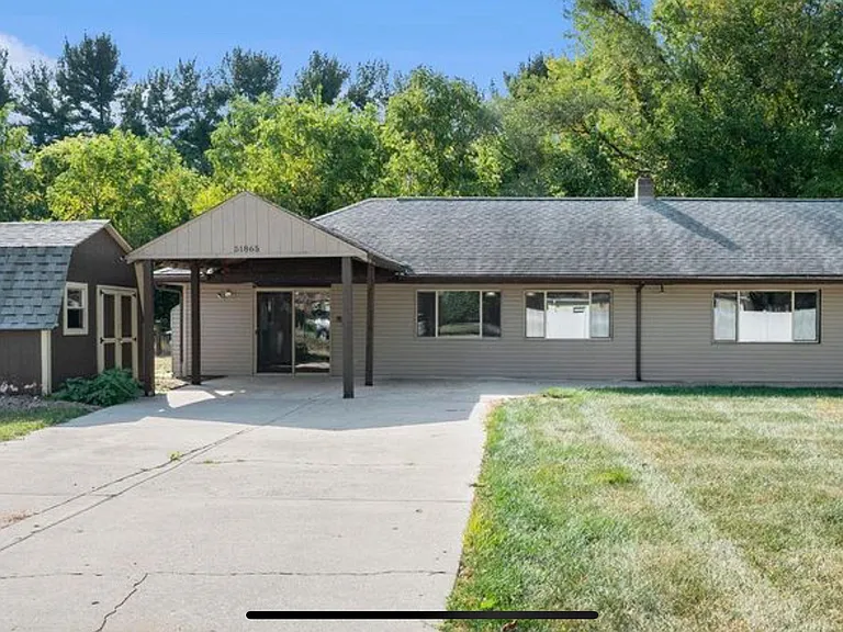 51865 Currant Rd — Photo 2