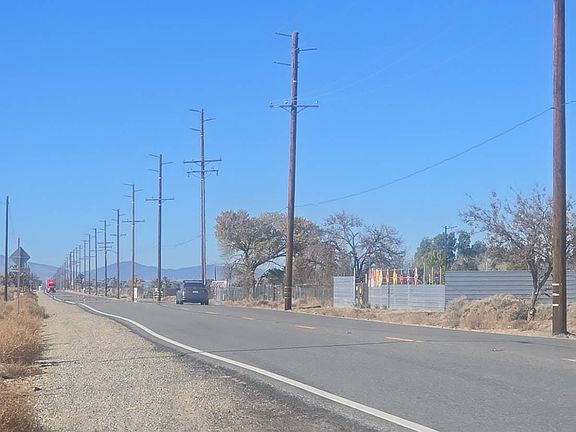 5th image of 15366 E Palmdale Blvd