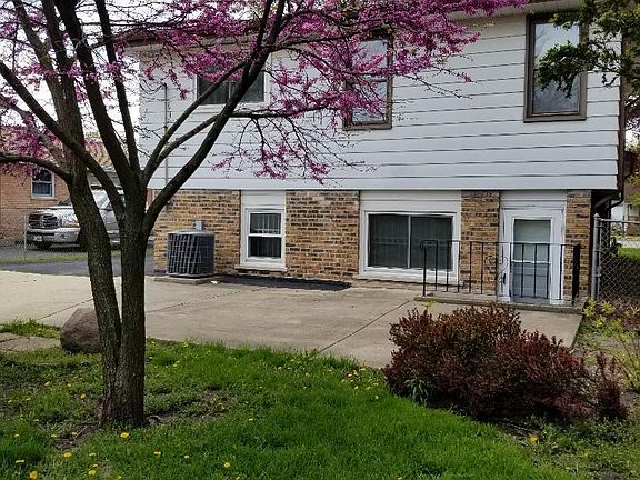 3rd image of 8805 Central Ave