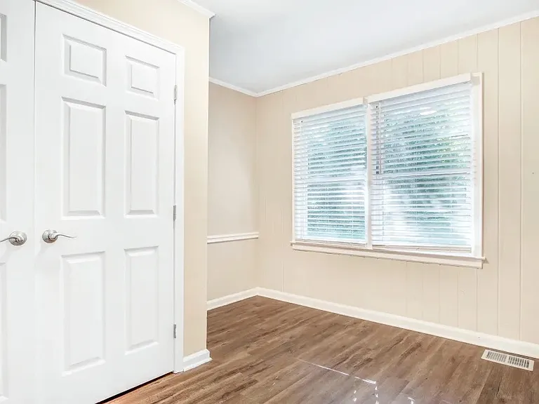 1425 Dennis Dr — Photo 10