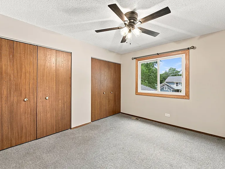 15 Brittany Ln — Photo 18