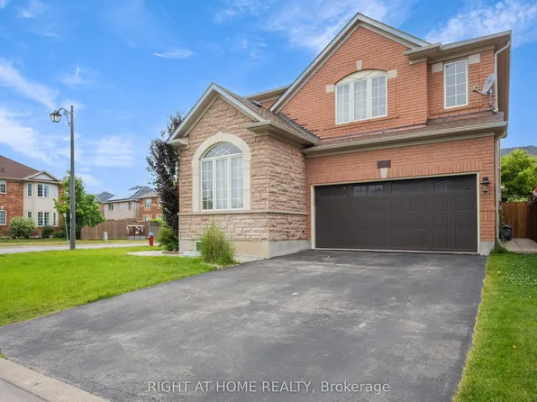 693 Switzer Cres, Milton, ON L9T 0H3