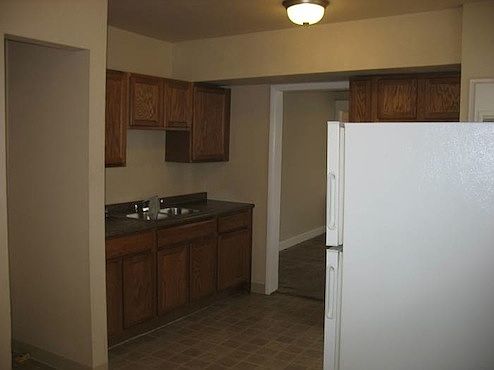 1st image of 3931 Scarritt Ave APT 2