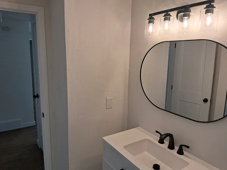 1504 Zuni Rd — Photo 10